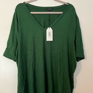 NWT Green Universal Standard V Rex